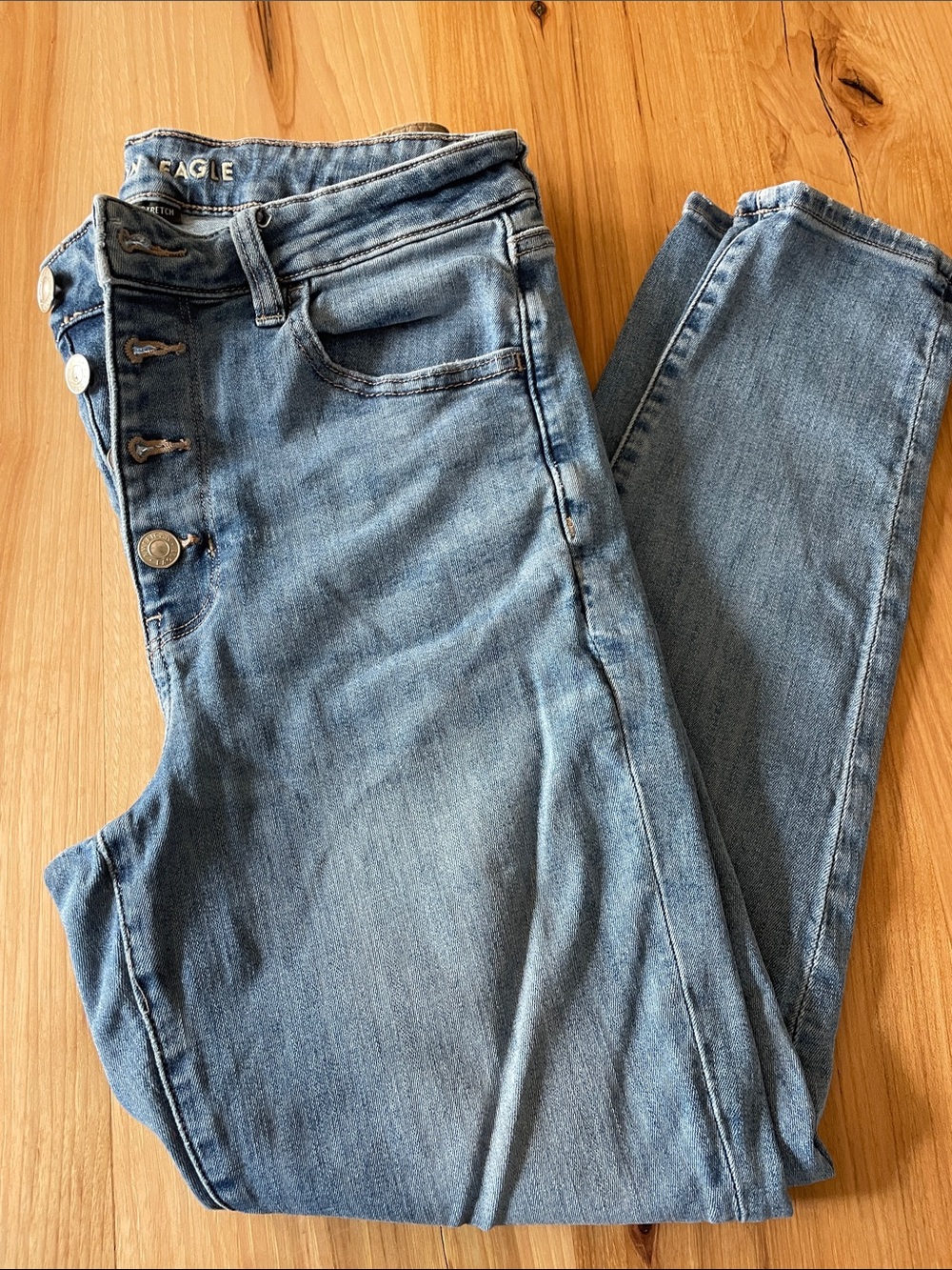 American Eagle Outfitters Light Blue Ankle Jeans